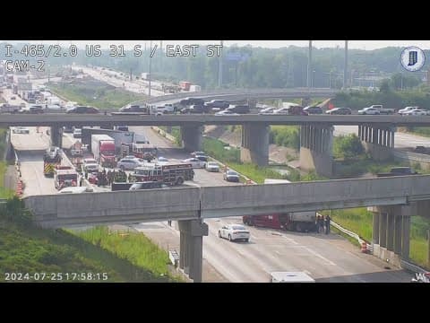 At least 1 dead in crash with semi on I-465 near US 31 on Indy's south side