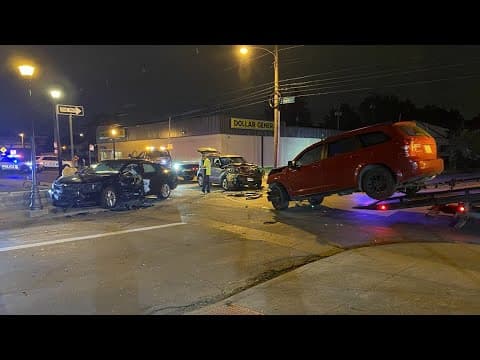 2 injured after 3-vehicle crash in east Columbus