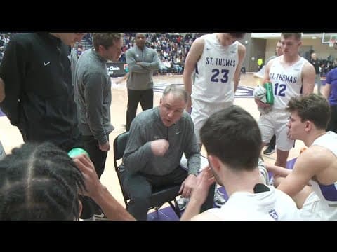 The University of St. Thomas beats Omaha 80-68