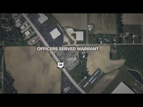 Shelby police: Suspect fatally shot by sergeant after stabbing him with knife at Arby's
