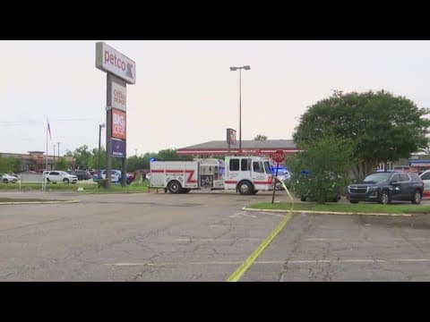 Denham Springs officer shot in violent shootout at shopping center