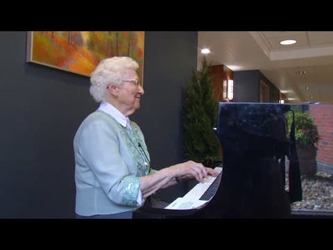 95-year-old Iowa woman retires from playing piano at hospital