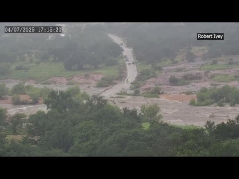 Death toll surpasses 100 in Texas flooding