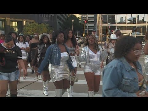 Thousands of fans gather in the Superdome for Beyonce's Renaissance concert