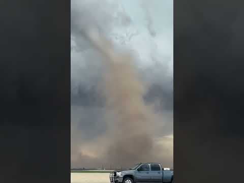 Tornado spotted east of Denver metro area