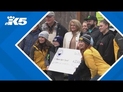 Community turns out to help with the KING 5 Home Team Harvest