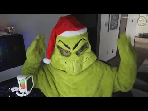 Online Santa raises money for Toys for Tots