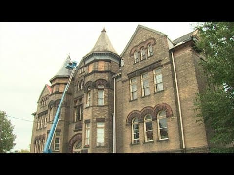 Police: Man dies after falling off scaffolding in Columbus