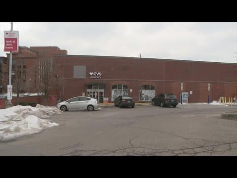 Police: 2 suspects rob Ohio State student at gunpoint during shoe sale