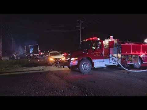 Two semis involved in Boone County crash