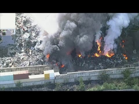 Firefighters responding to fire at Fort Worth scrapyard