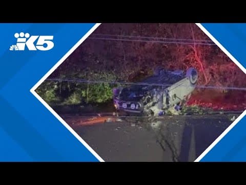 Car crash in Federal Way knocks out power for hundreds of residents