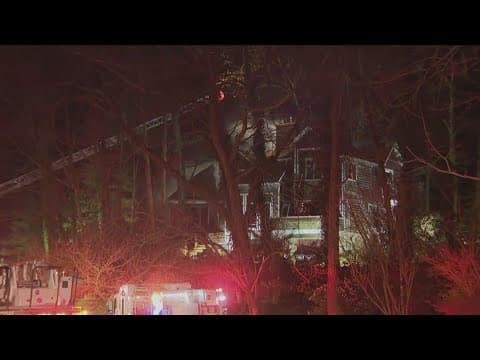 Crews battle 2-alarm house fire in Fairfax County