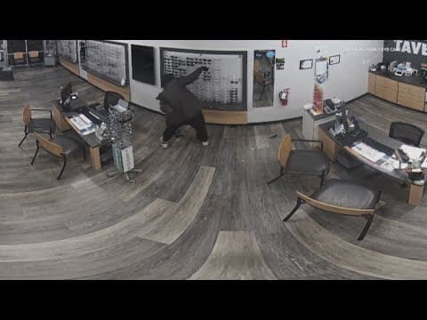 Designer frames worth $7k stolen from Dr. Tavel on Indy's north side