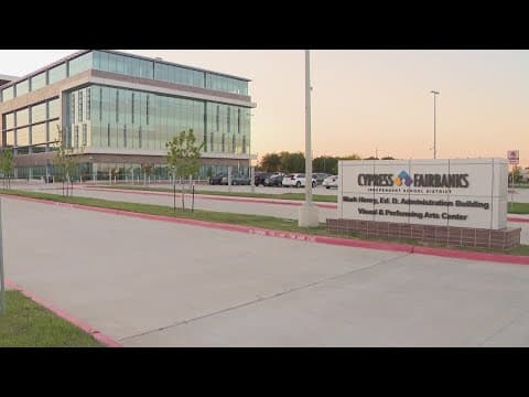 Cy-Fair ISD parents rally behind librarian cuts