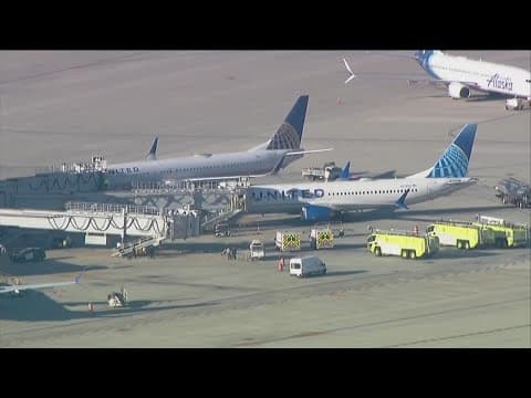Plane makes emergency landing in San Diego after battery pack catches fire on United Airlines flight