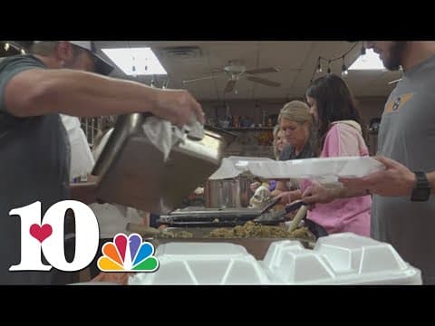 Scott Co. restaurant breaks its record after serving Thanksgiving dinner to nearly a thousand people