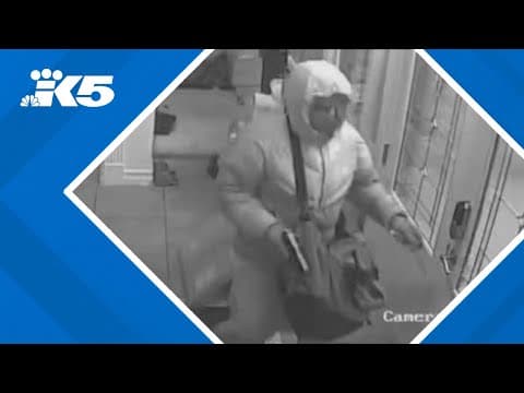 Suspect in string of Seattle athlete burglaries pleads not guilty