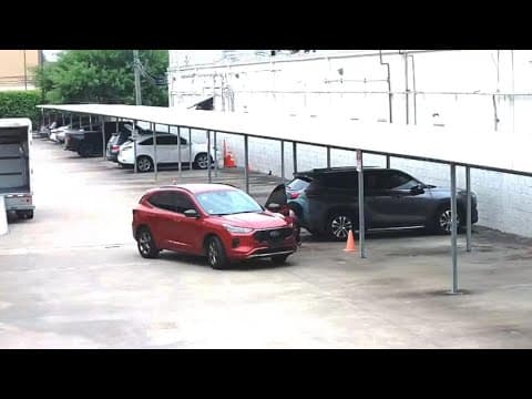 Woman robbed at SW Houston apartment complex shortly after leaving bank