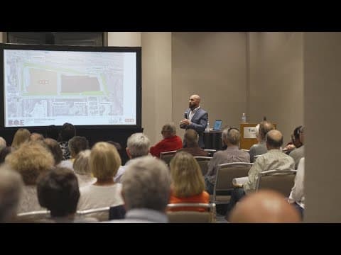 Neighbors express concerns about a new H-E-B being built in North Dallas