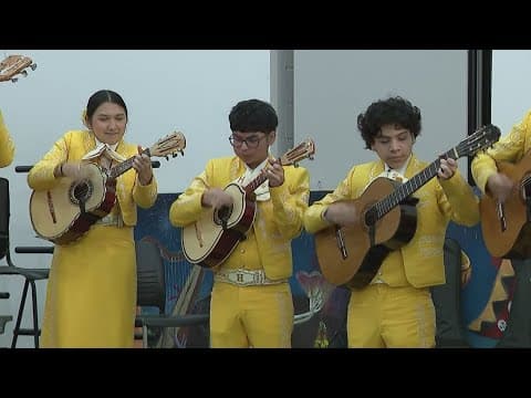 Houston-area mariachi bands compete for state title after viral video