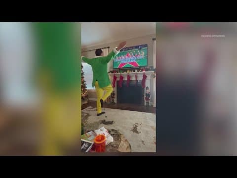 Carmel dad continues decades-long tradition of dancing alongside Rockettes | Inspiring Indiana