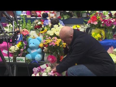 Virginia figure skating community mourns 14 people lost in deadly plane collision