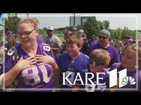 Fans are pumped at Vikings Training Camp