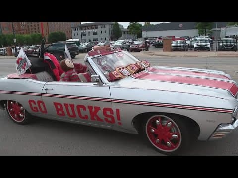 Ohio State Buckeye fans bring the energy for first kickoff of season