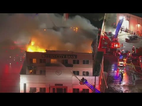 Massive fire causes collapse of office building in Houston