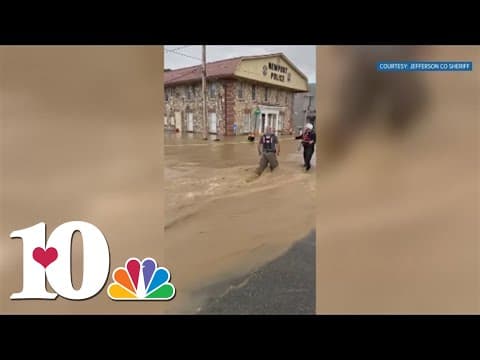 Jefferson County deputies rescue man from flood waters
