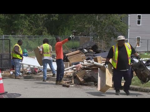 Houston neighborhood now has two teams dedicated to cleaning up illegal dumpsites