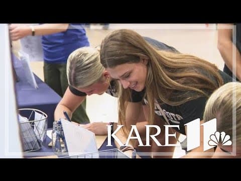 Students show their gratitude at the Minnesota State Fair
