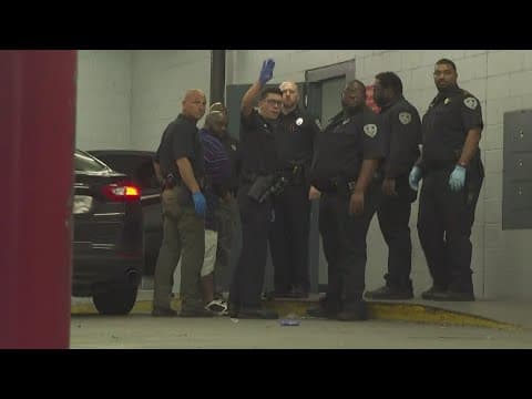 Escaped murder suspect arrives at Jefferson Parish Correctional facility