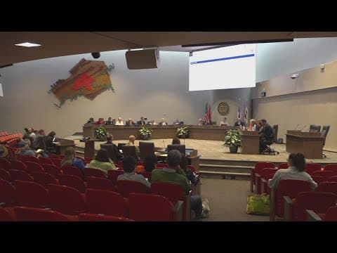 Knoxville city council approves 2025-26 budget, with some neighbors not convinced