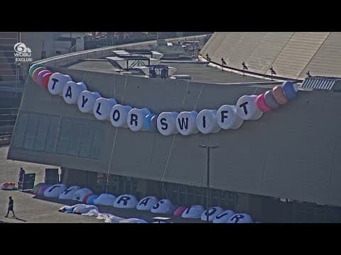 New Orleans welcoming Taylor Swift with giant friendship bracelet