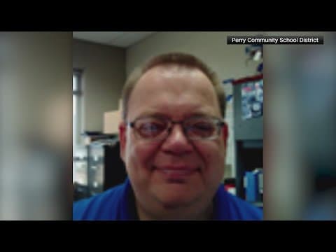 Iowa principal dies 10 days after protecting students during school shooting at Perry High School