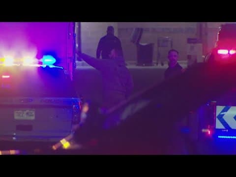 Latest Headlines | All clear given after bomb threat causes evacuation of grocery store