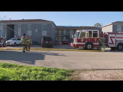 Three firefighters injured in 2-alarm apartment fire in southeast Houston, officials say