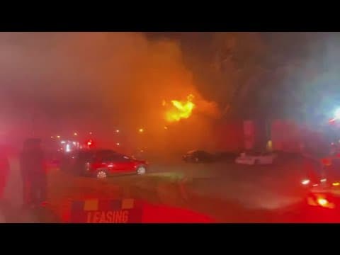 Large apartment fire displaces 15 families in Texas, officials say
