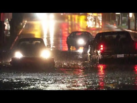 Several vehicles get stuck in flooded waters in Downtown Dallas