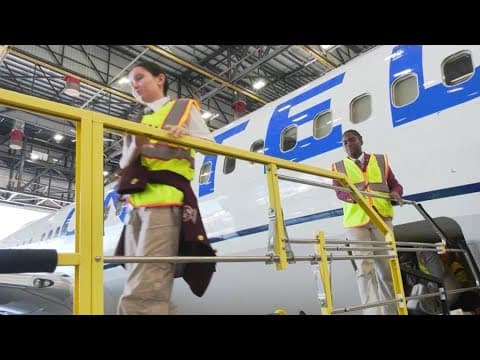 Houston teens take flight dreams higher at Girls in Aviation Day