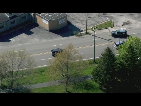 Fleeing suspect fatally shot during gunfire exchange with police in northwest Indiana