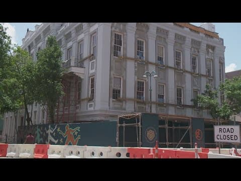 Crumbling building interrupts businesses