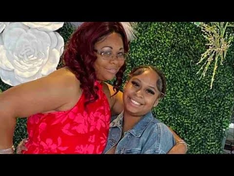 Teen mom stabbed to death by woman who wanted her purse, Houston police say