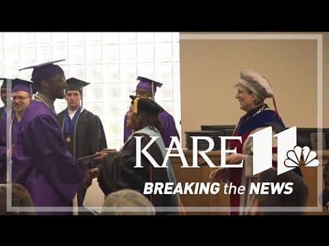 Prisoners earn degrees through new program
