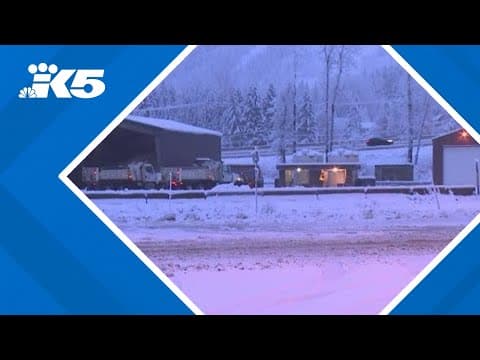 Snow descends on Snoqualmie Pass