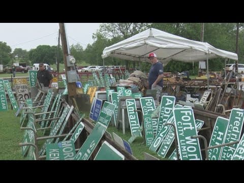 At the Canton market, everything is tradable... even wives?