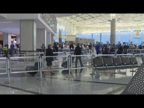 Memorial Day travel rush underway at Houston airports