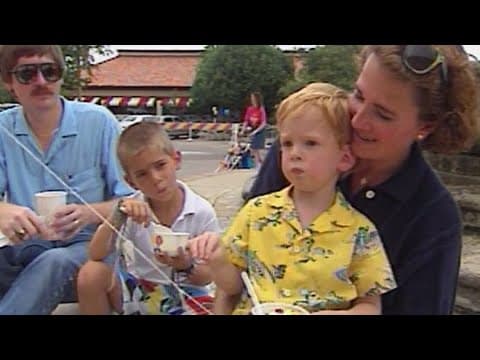 Growing July 4th bash in Texas draws a crowd (1988)